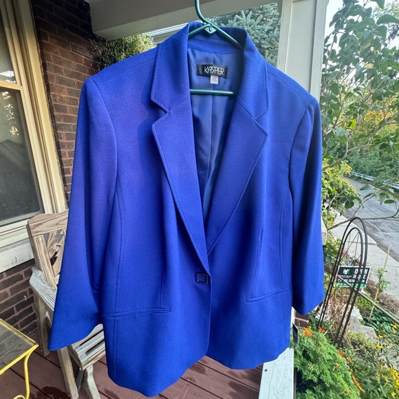 Kasper Jackets & Blazers - Kasper brand women’s blue blazer 22W
